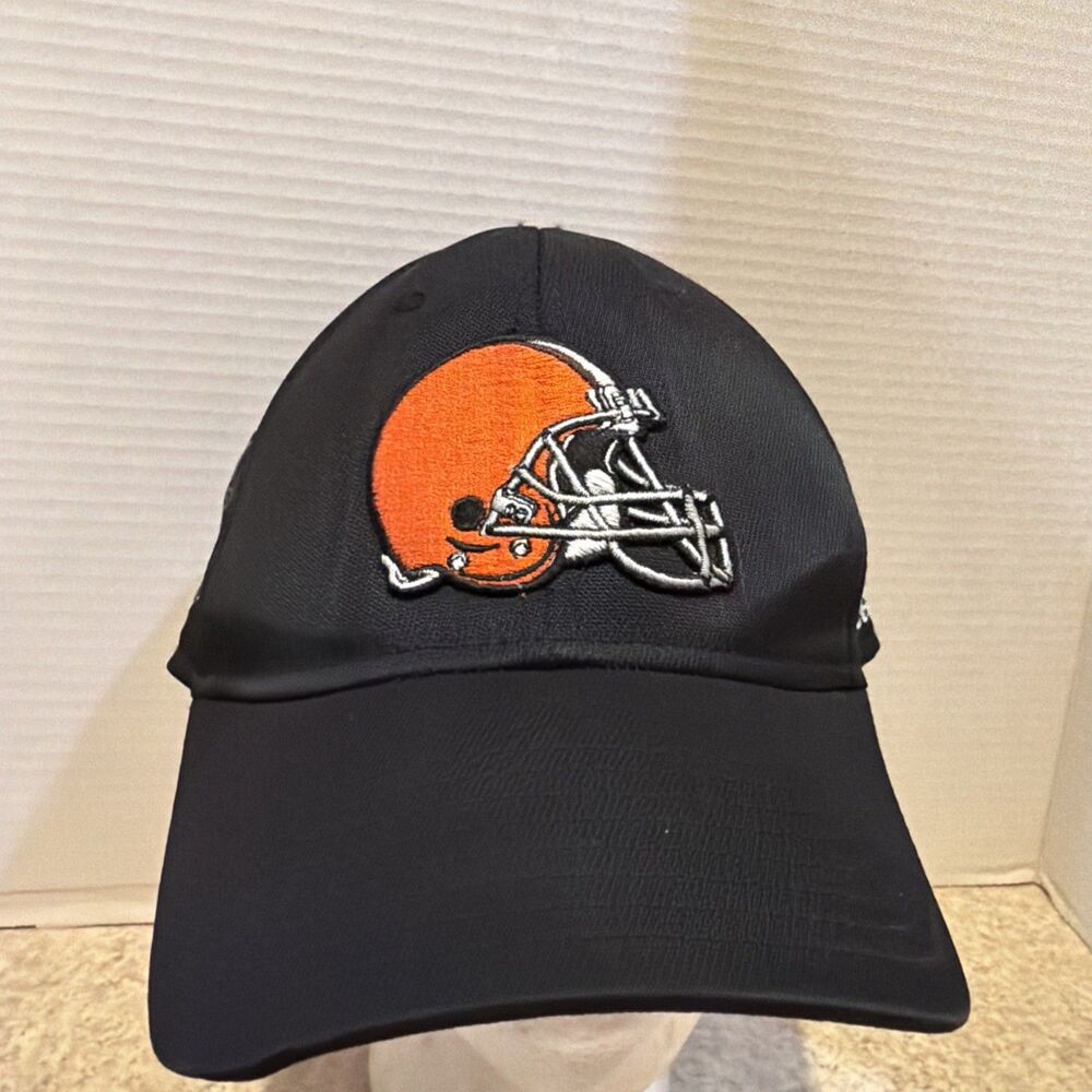 CLEVELAND BROWNS OFFICIAL REEBOK NFL BALL CAP / HAT GO BROWNS!!! large/xlarge